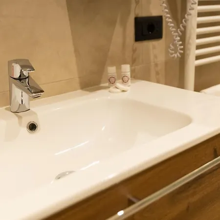 Ca Cerfogli Hotel 3*